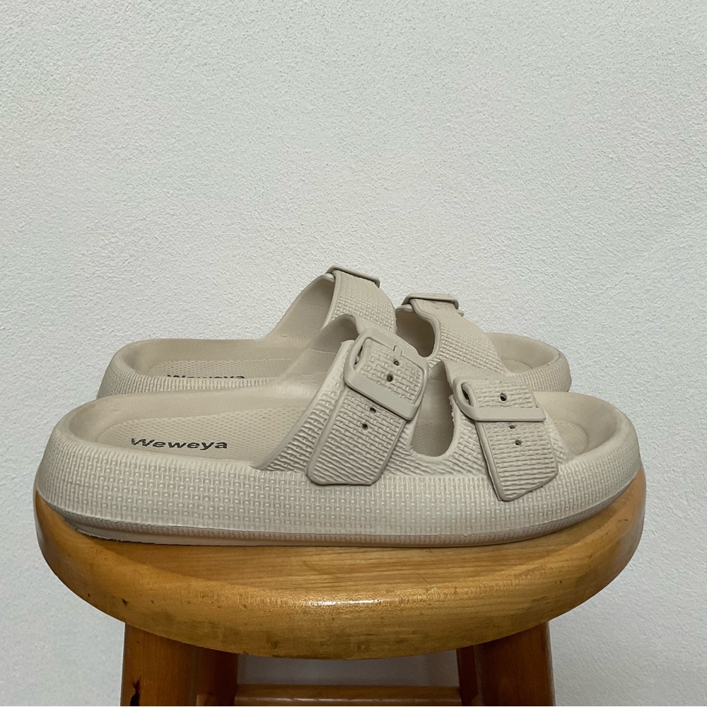 Weweya Beige Cloud Cushion Platform Double Buckle Slides Size 9 Lounge